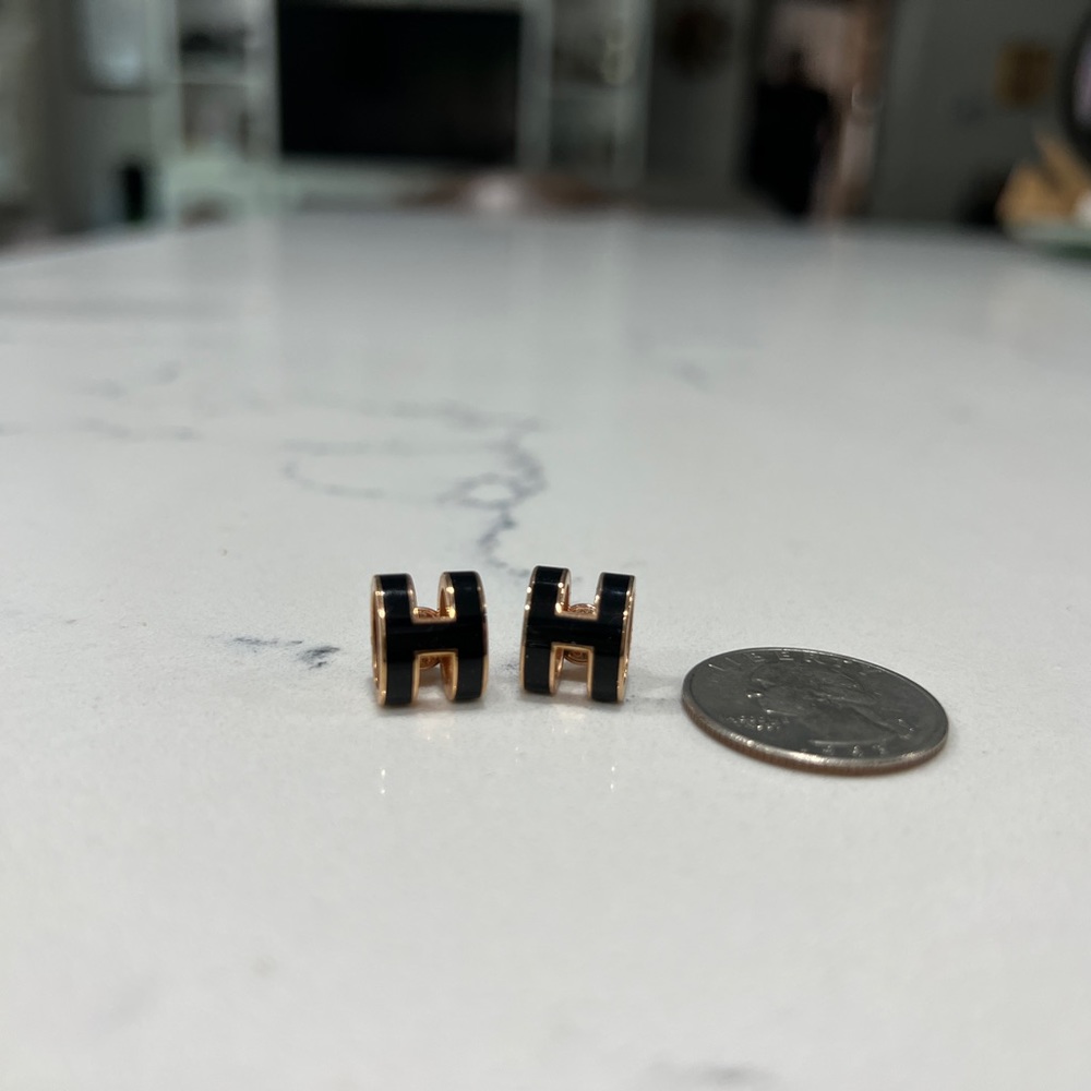 Hermes Black and Gold Earrings - Picture 6 of 7